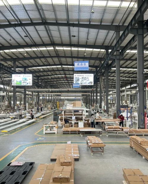 全屋定制 工廠直供與品牌店對比，如何選擇性價比更高的專業設計服務